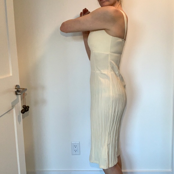 Cream Club Monaco Dress - Picture 3 of 3